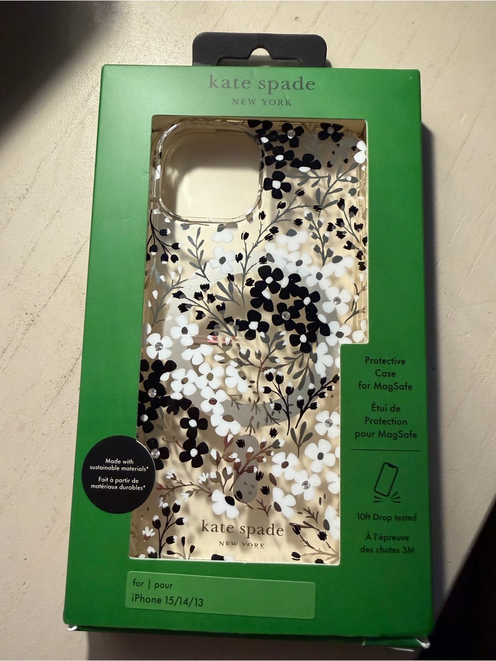 kate spade New York Black & White Floral iPhone Case (MagSafe) iPhone 15/14/13